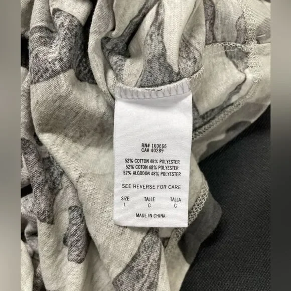 Yankee MLB Gray Camo V-neck T-shirt - Picture 6 of 10